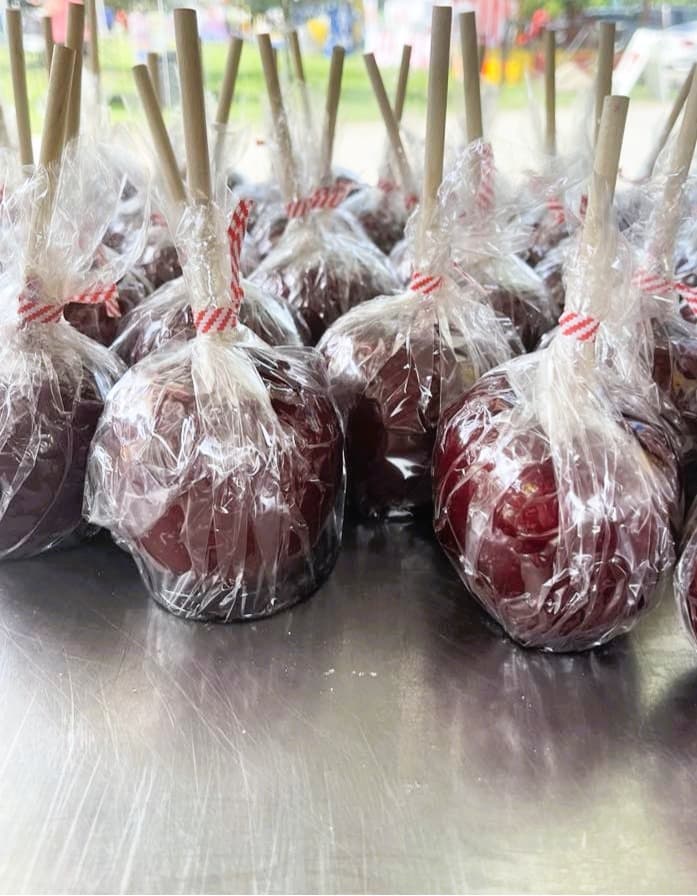 Candy Apples — Billy G Amusements